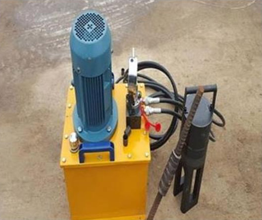 Cold Extrusion Rebar Coupler is a device used during extrusion